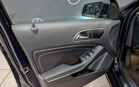 Mercedes-Benz A-Класс, 2017 год, 1 900 000 рублей, 19 фотография