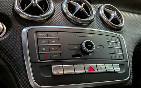 Mercedes-Benz A-Класс, 2017 год, 1 900 000 рублей, 21 фотография