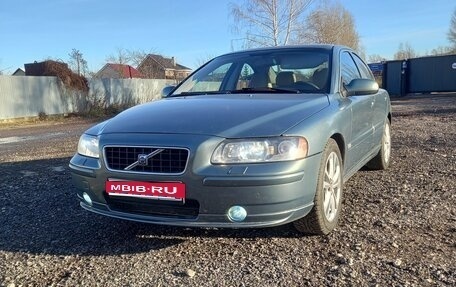 Volvo S60 III, 2001 год, 630 000 рублей, 1 фотография
