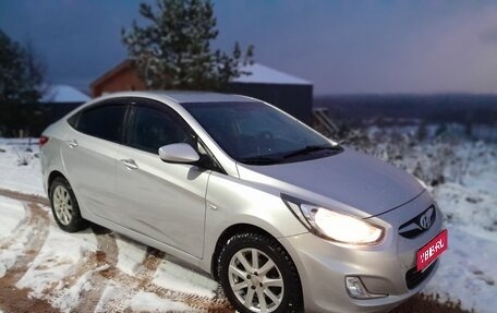 Hyundai Solaris II рестайлинг, 2012 год, 700 000 рублей, 1 фотография