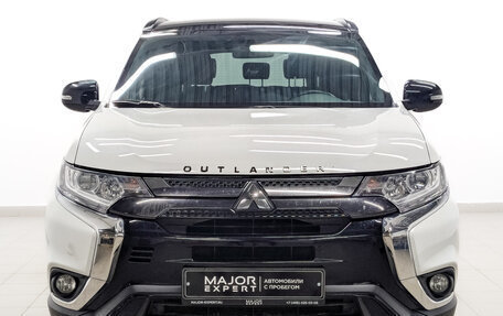 Mitsubishi Outlander III рестайлинг 3, 2021 год, 2 595 000 рублей, 2 фотография