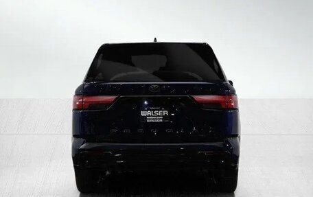 Toyota Sequoia, 2024 год, 11 400 000 рублей, 4 фотография