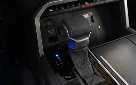 Toyota Sequoia, 2024 год, 11 400 000 рублей, 27 фотография