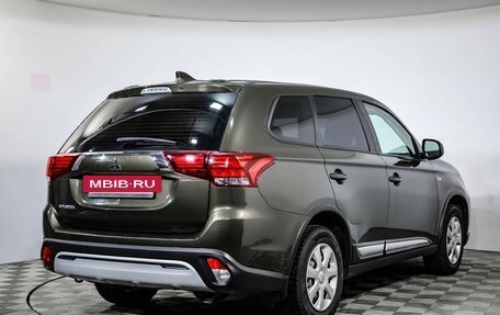 Mitsubishi Outlander III рестайлинг 3, 2020 год, 1 899 000 рублей, 5 фотография