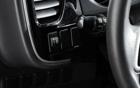 Mitsubishi Outlander III рестайлинг 3, 2020 год, 1 899 000 рублей, 18 фотография