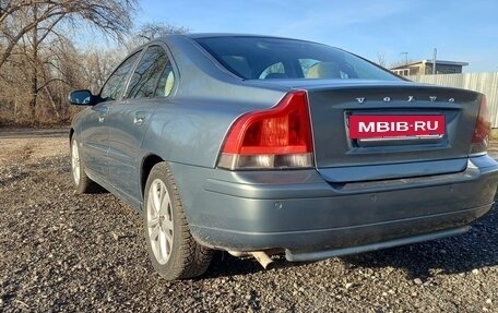 Volvo S60 III, 2001 год, 630 000 рублей, 3 фотография