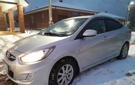Hyundai Solaris II рестайлинг, 2012 год, 700 000 рублей, 9 фотография