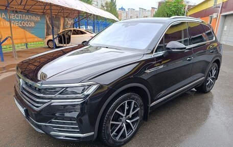 Volkswagen Touareg III, 2019 год, 6 350 000 рублей, 1 фотография