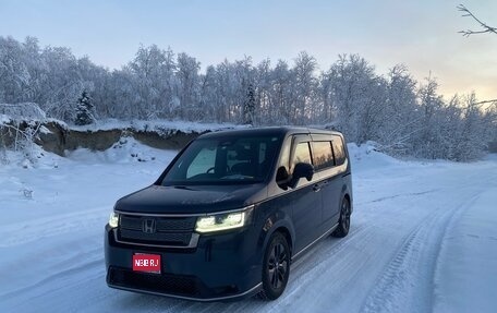 Honda Stepwgn, 2022 год, 3 600 000 рублей, 1 фотография