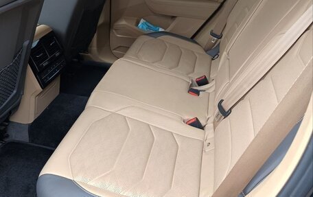 Volkswagen Touareg III, 2019 год, 6 350 000 рублей, 6 фотография