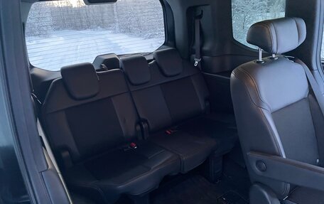 Honda Stepwgn, 2022 год, 3 600 000 рублей, 6 фотография