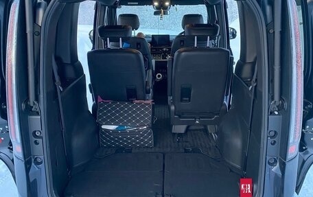 Honda Stepwgn, 2022 год, 3 600 000 рублей, 7 фотография