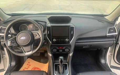 Subaru Forester, 2021 год, 1 910 000 рублей, 5 фотография