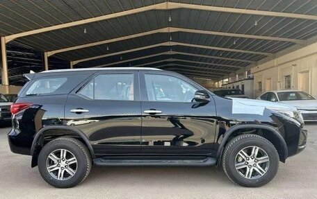 Toyota Fortuner II, 2025 год, 8 390 000 рублей, 2 фотография