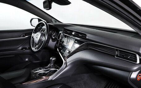 Toyota Camry, 2020 год, 2 690 000 рублей, 11 фотография