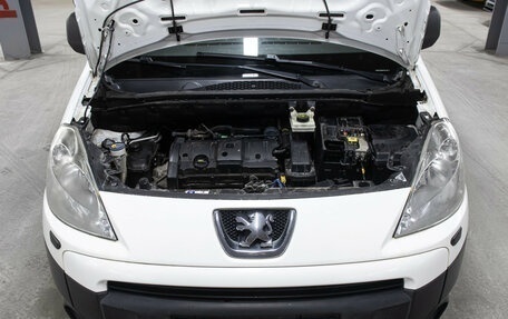 Peugeot Partner II рестайлинг 2, 2010 год, 649 000 рублей, 9 фотография