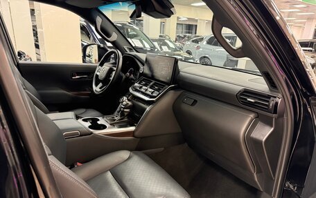 Toyota Land Cruiser, 2022 год, 11 700 000 рублей, 17 фотография