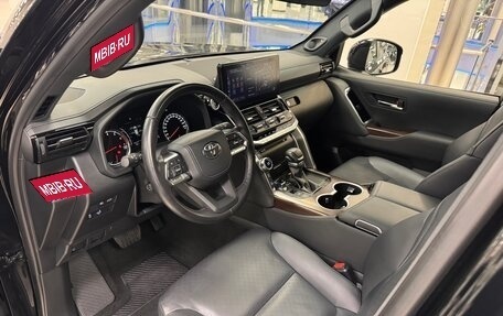 Toyota Land Cruiser, 2022 год, 11 700 000 рублей, 18 фотография