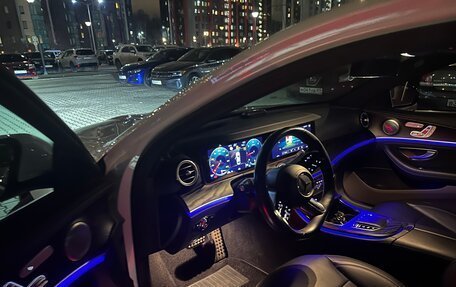 Mercedes-Benz E-Класс, 2020 год, 5 390 000 рублей, 25 фотография