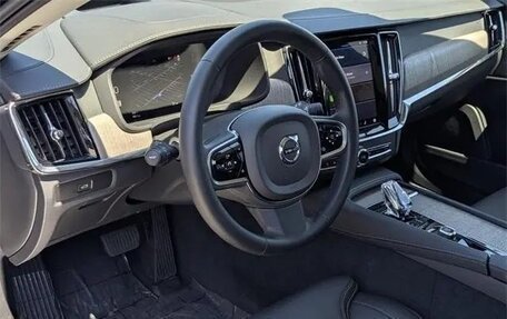 Volvo V90 Cross Country I рестайлинг, 2024 год, 7 450 000 рублей, 11 фотография