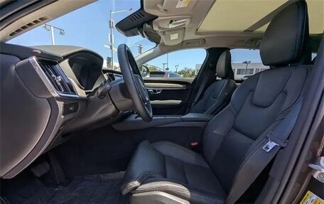 Volvo V90 Cross Country I рестайлинг, 2024 год, 7 450 000 рублей, 12 фотография