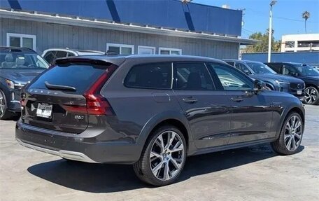 Volvo V90 Cross Country I рестайлинг, 2024 год, 7 450 000 рублей, 2 фотография