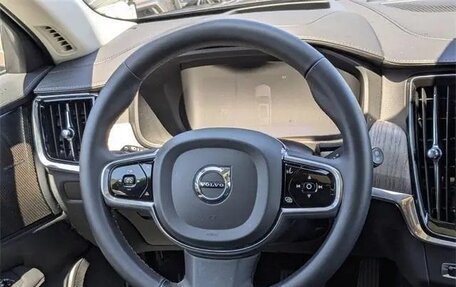 Volvo V90 Cross Country I рестайлинг, 2024 год, 7 450 000 рублей, 16 фотография