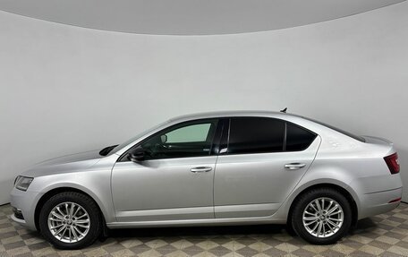 Skoda Octavia, 2018 год, 1 980 000 рублей, 2 фотография