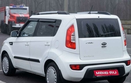KIA Soul I рестайлинг, 2014 год, 1 000 000 рублей, 15 фотография