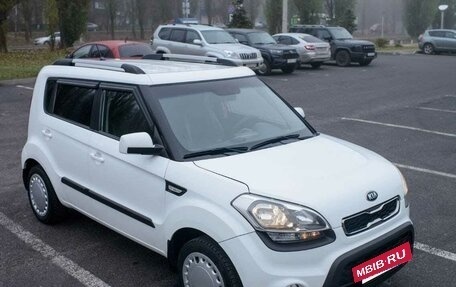 KIA Soul I рестайлинг, 2014 год, 1 000 000 рублей, 3 фотография