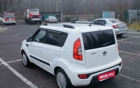 KIA Soul I рестайлинг, 2014 год, 1 000 000 рублей, 6 фотография