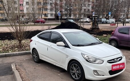 Hyundai Solaris II рестайлинг, 2014 год, 760 000 рублей, 3 фотография