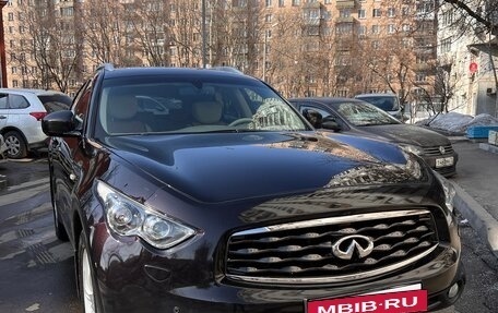 Infiniti FX II, 2011 год, 2 500 000 рублей, 2 фотография