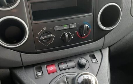 Peugeot Partner II рестайлинг 2, 2021 год, 1 420 000 рублей, 10 фотография