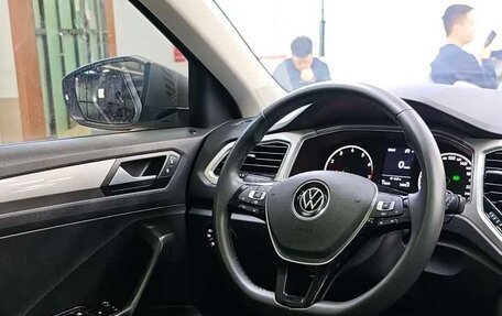 Volkswagen T-Cross I, 2022 год, 1 980 000 рублей, 12 фотография