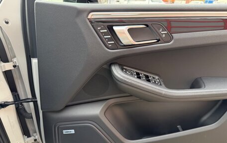 Porsche Macan I рестайлинг, 2025 год, 8 000 000 рублей, 26 фотография