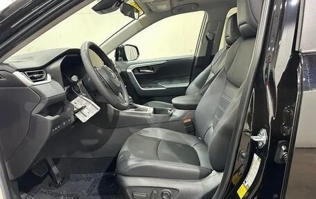 Toyota RAV4, 2025 год, 6 690 000 рублей, 10 фотография