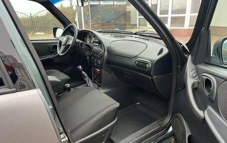 Chevrolet Niva I рестайлинг, 2018 год, 870 000 рублей, 9 фотография