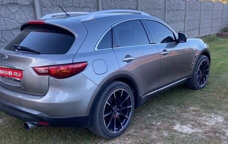 Infiniti FX II, 2009 год, 1 530 000 рублей, 26 фотография