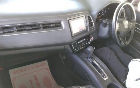 Honda Vezel, 2016 год, 1 240 000 рублей, 6 фотография