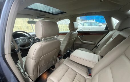 Audi A4, 2003 год, 920 000 рублей, 17 фотография