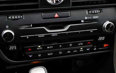 Lexus RX IV рестайлинг, 2017 год, 3 829 898 рублей, 21 фотография