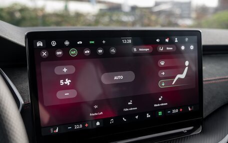 Skoda Octavia IV, 2025 год, 7 500 000 рублей, 17 фотография