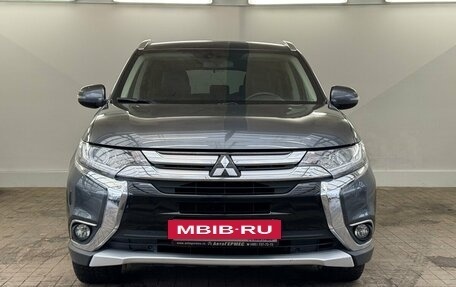 Mitsubishi Outlander III рестайлинг 3, 2018 год, 2 345 000 рублей, 2 фотография
