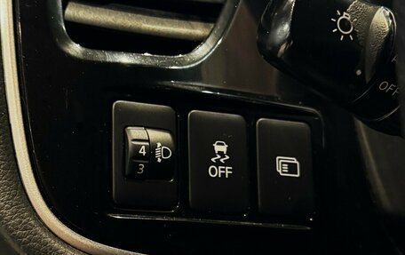 Mitsubishi Outlander III рестайлинг 3, 2018 год, 2 345 000 рублей, 10 фотография