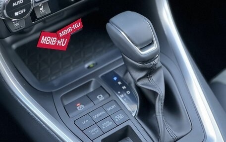 Toyota RAV4, 2025 год, 4 050 000 рублей, 22 фотография