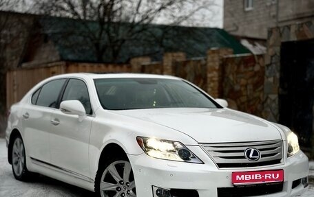 Lexus LS IV, 2009 год, 2 200 000 рублей, 1 фотография