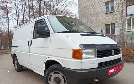 Volkswagen Transporter T4, 1995 год, 500 000 рублей, 1 фотография