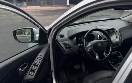 Hyundai ix35 I рестайлинг, 2013 год, 1 390 000 рублей, 10 фотография