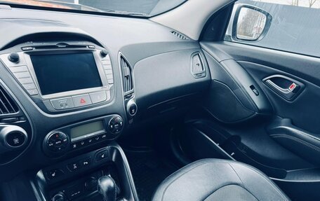 Hyundai ix35 I рестайлинг, 2013 год, 1 390 000 рублей, 11 фотография